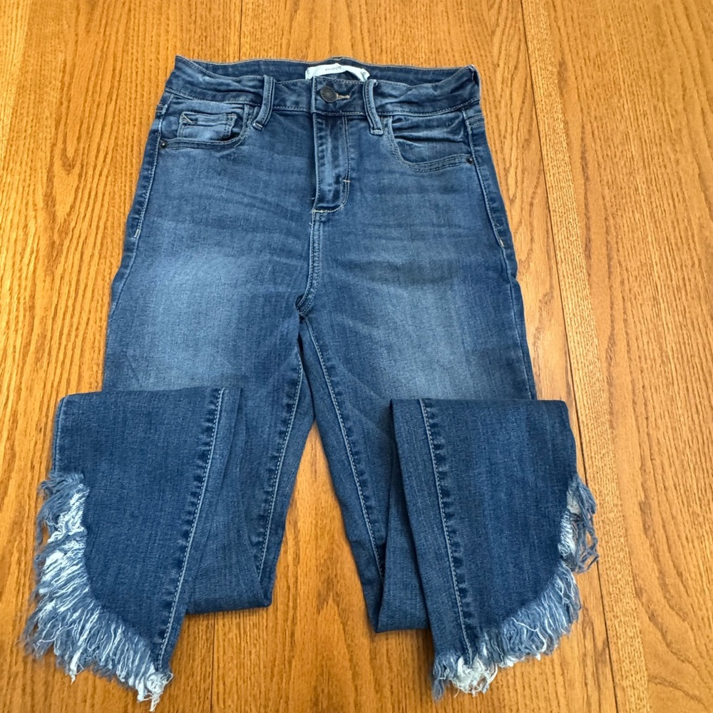 Dark Blue Frayed Hem Cropped Jeans